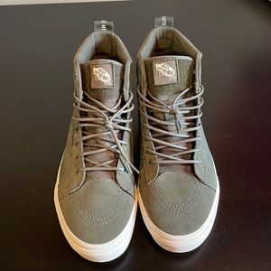 Green high top vans, size 11.5 (Never Worn)   Box not included